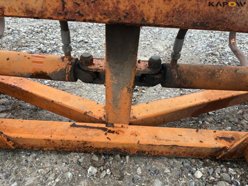  Bala Agria bale tongs with Euro hitch 7