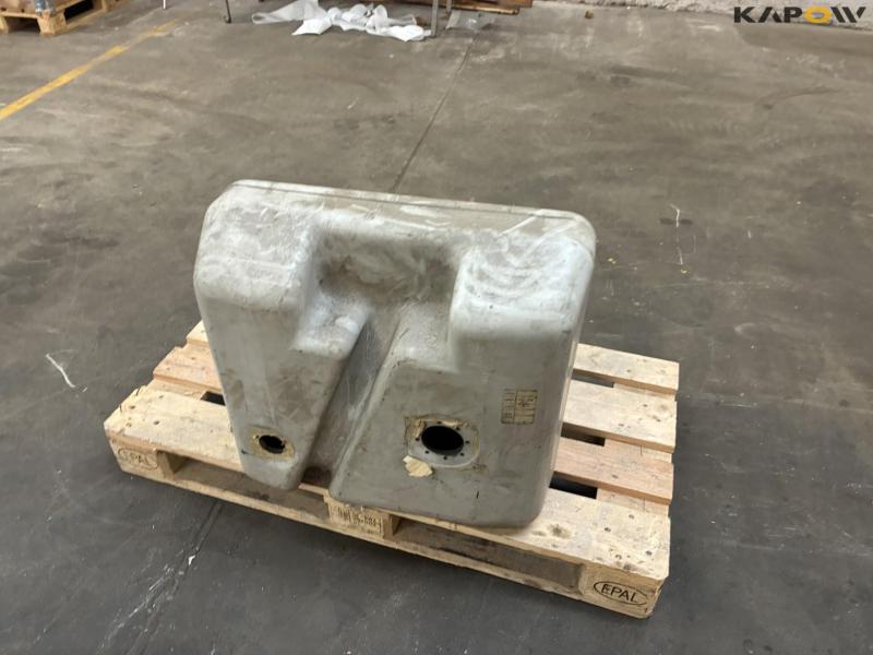 Heavy-duty tank/container 7