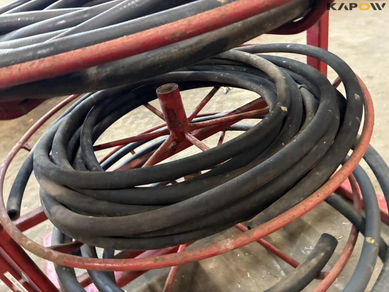 Shelf for hydraulic hoses 12