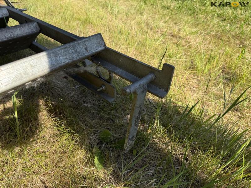 18-step ladder with handrail 7