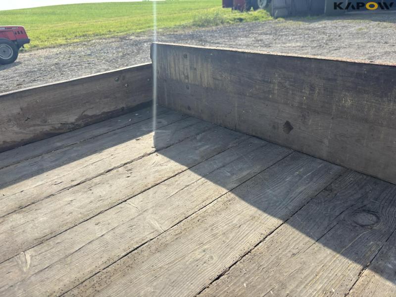 4 wheeled carriage 34