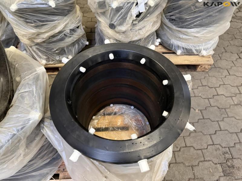 3 pallets of electric welding sleeves 19