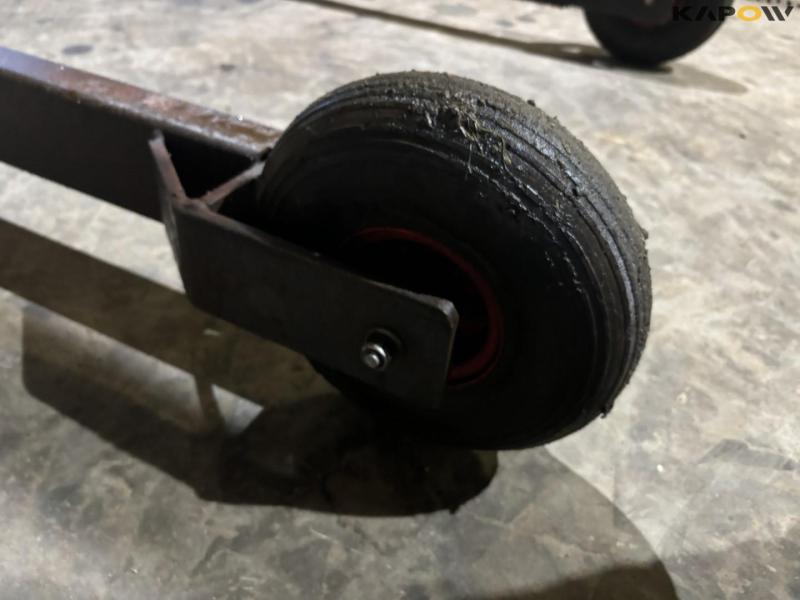 AC workshop crane 18