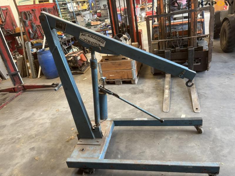 AC Viborg workshop crane 4