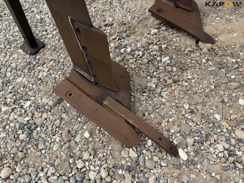 Agrisem 5 tooth cultivator with lift 27