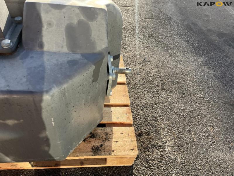 Agro Parts 1250kg weight block 11