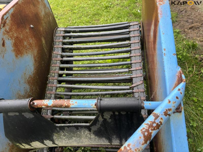 Agromet-Pionier Z649 potato digger 12