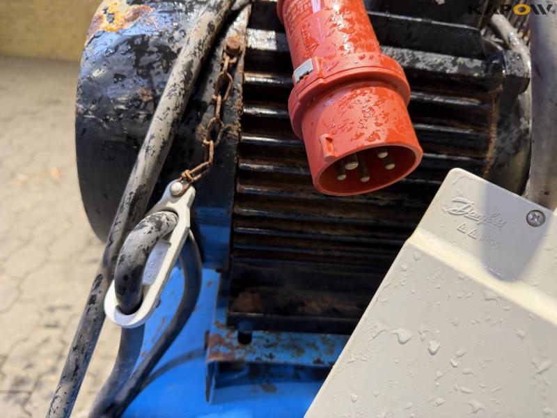 Airtec LT270 compressor 16