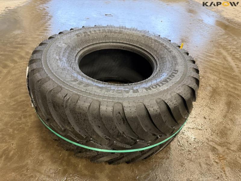 Alliance 560/60-R22.5 tires 2