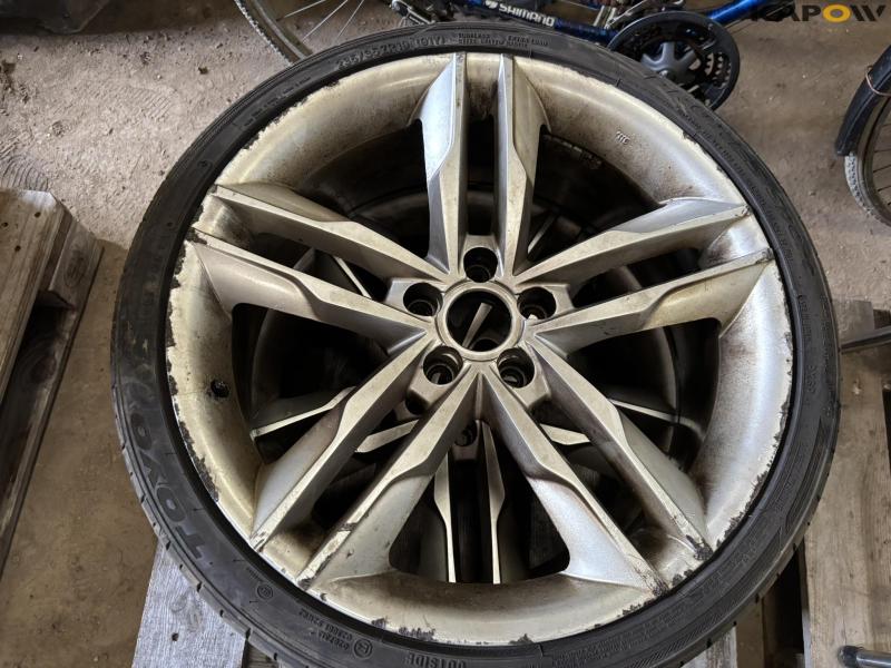 Alloy wheels with tires 235/35-19 12