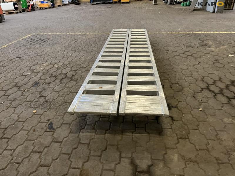 Aluminum chutes 6300kg 6