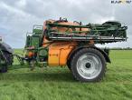 Amazone UX 6200 Super trailer sprayer 30 meters 2