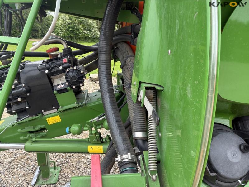 Amazone UX3200 super sprayer 18