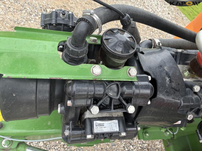Amazone UX3200 super sprayer 24