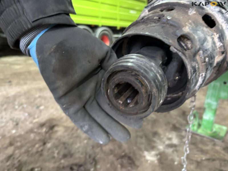 Amazone UX4200 trailer sprayer 11