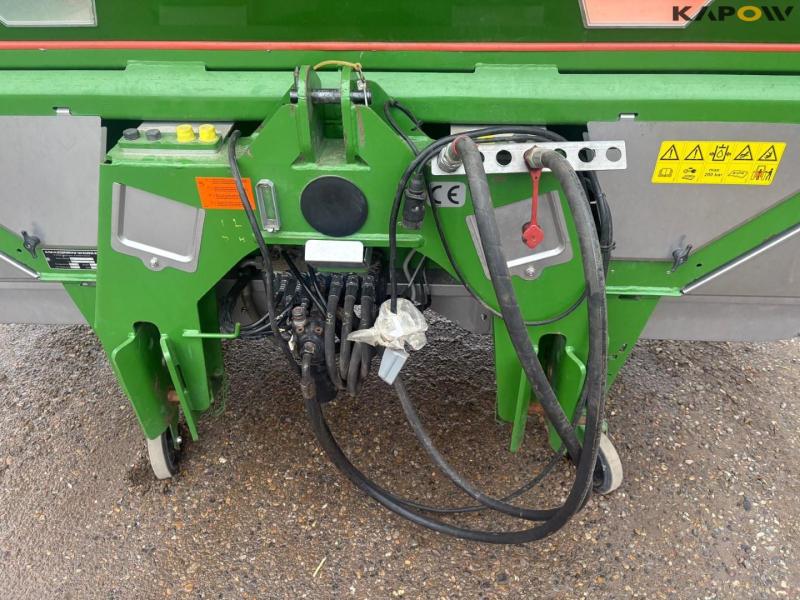 Amazone ZA-M ultra 3000 fertilizer spreader 10