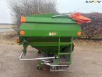 Amazone ZA-M ultra 3000 fertilizer spreader 2