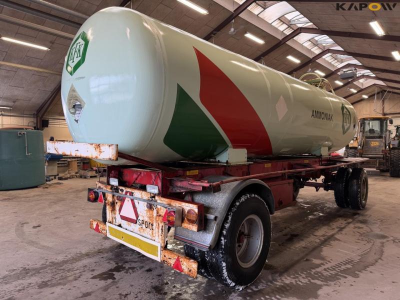 Ammonia truck 4