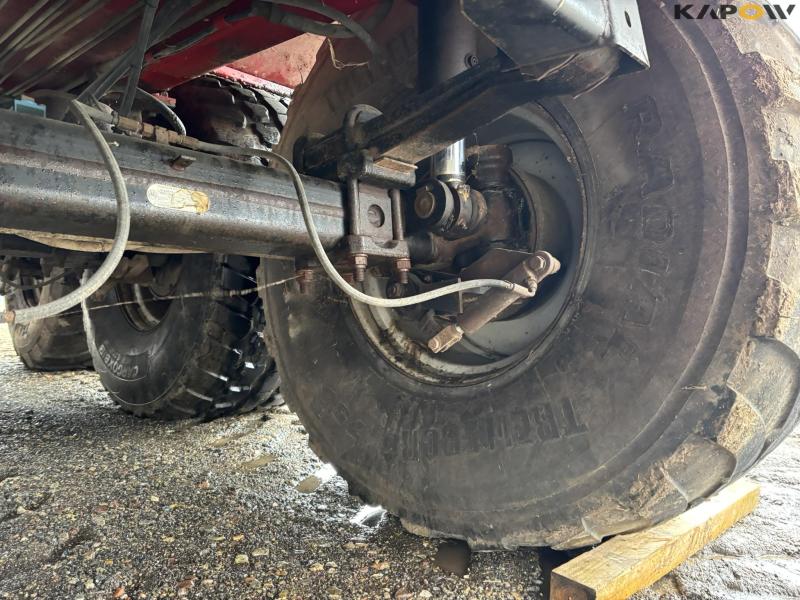 AP 25 slurry tanker with 28 m drag hoses and crane 34