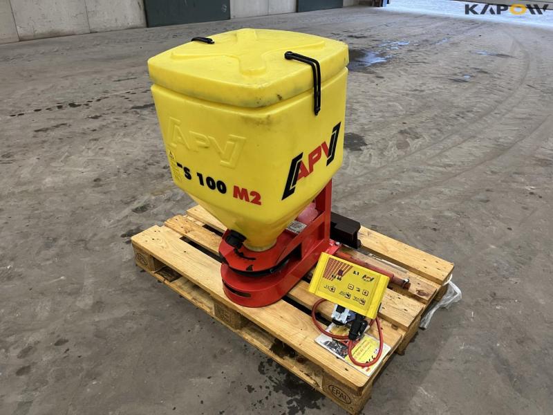 APV ES 100 M2 Classic mounted seeder 1