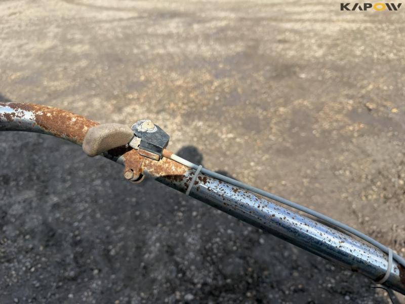 Atco HS-158 plate vibrator 18