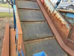 B.V. Machinefabriek BOA FD 25 LB hydraulic press and conveyor belt 43