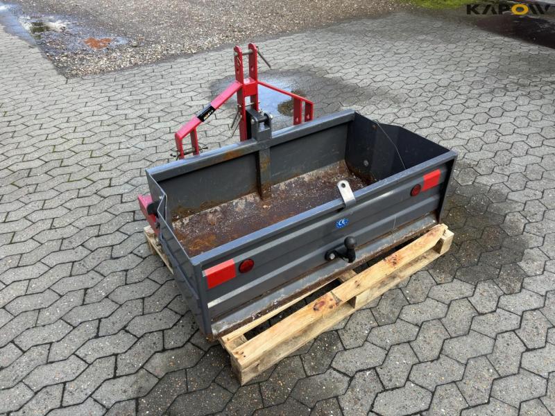 Rear bucket with tip 7