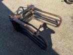 Bale clamp with Hydrema hitch 3