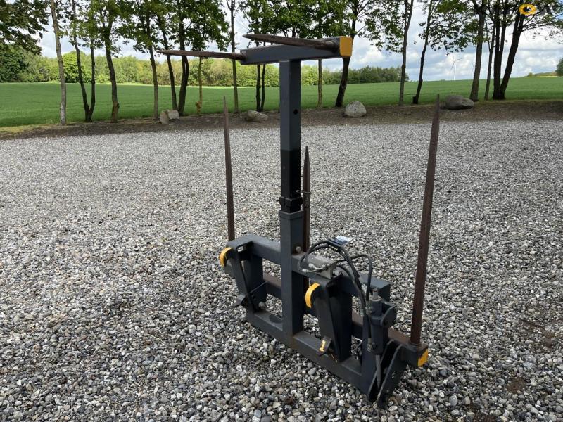 Ball spear with flap with SMS hitch 5
