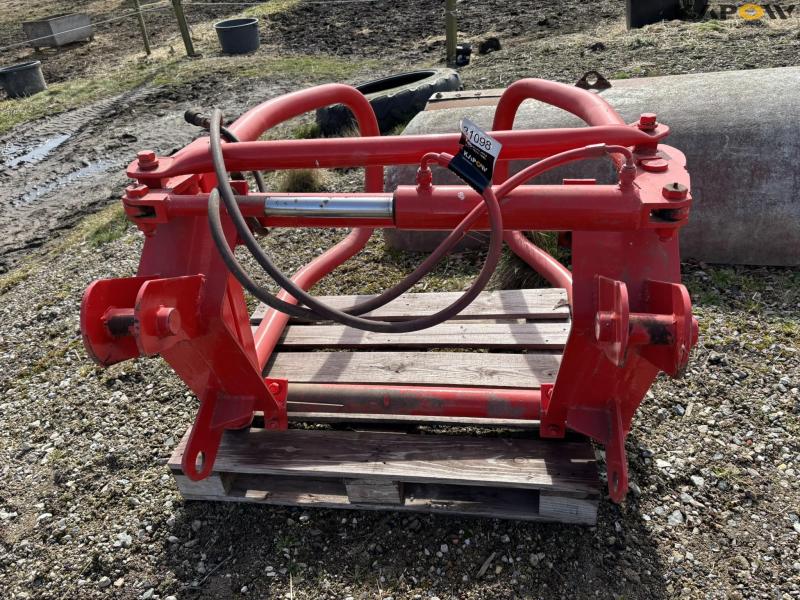 Bale clamp with Volvo shift 6