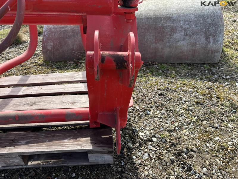 Bale clamp with Volvo shift 13