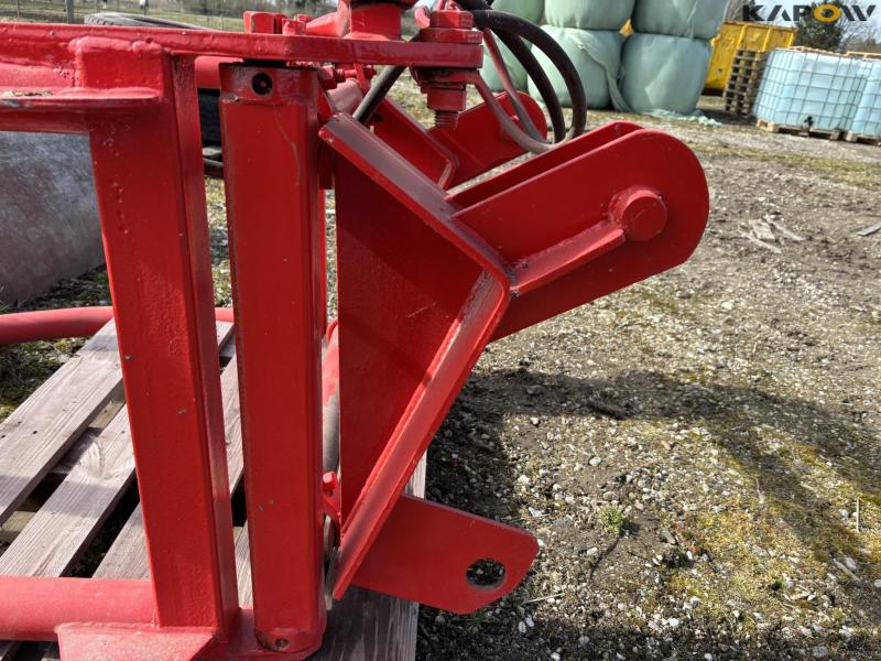 Bale clamp with Volvo shift 19