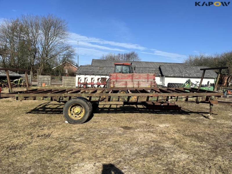 Bale trailer 4