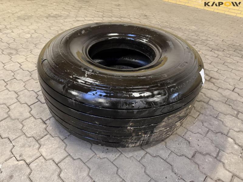 Bandenmarkt 52x20.5-20 tires 1