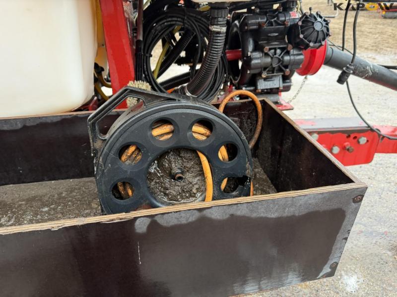 Bargam 4200 compact trailer sprayer 71