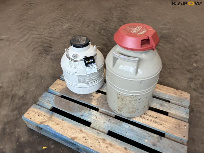 Container for insemination sticks 3