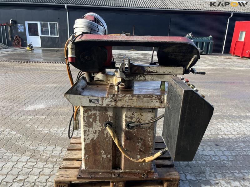 BEHRINGER SLB230G hacksaw with 6 meter roller table 4