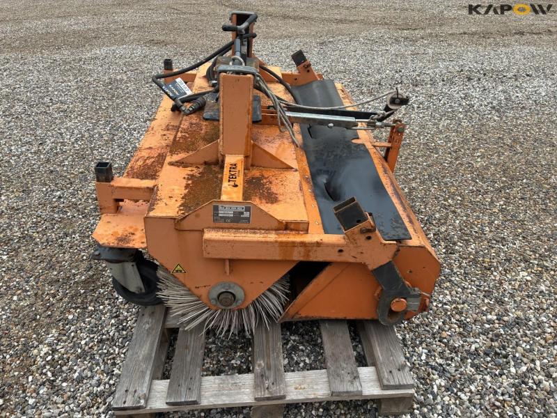 Bema 1550 Stacker hydraulic broom with collector 7