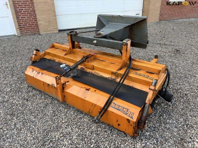 Bema 1850 sweeper with collector with schaffer hitch 1