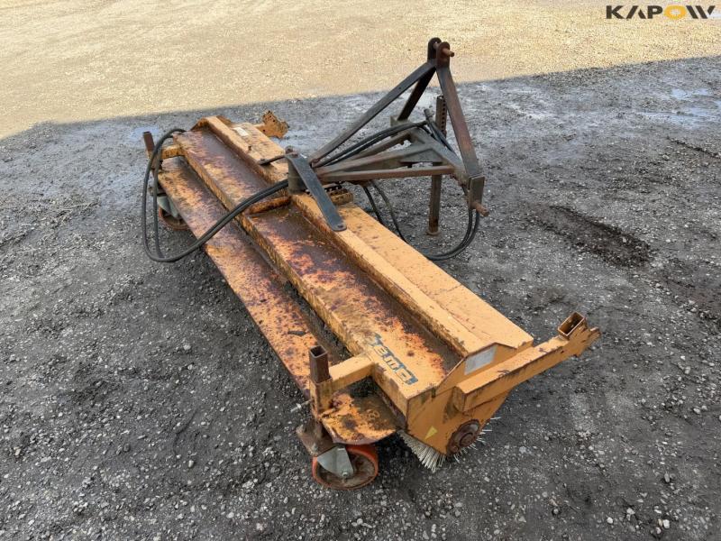 Bema broom with 3-point hitch 5