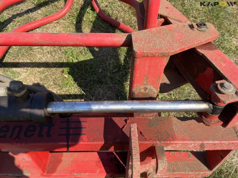 Benett bale tongs 9