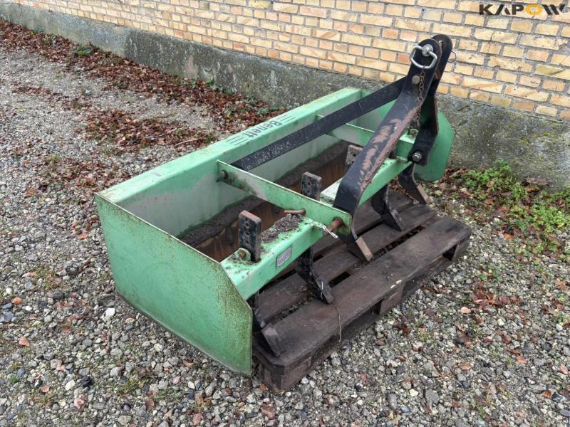 Benett Rear Box RBB grader 3