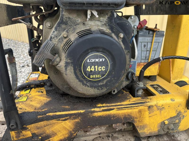 Bernards RT250 plate vibrator diesel 9