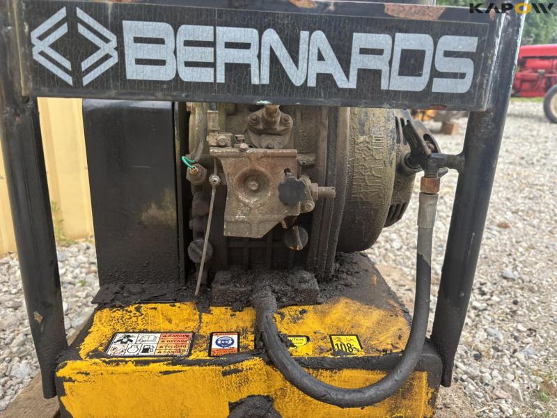 Bernards RT250 plate vibrator diesel 12