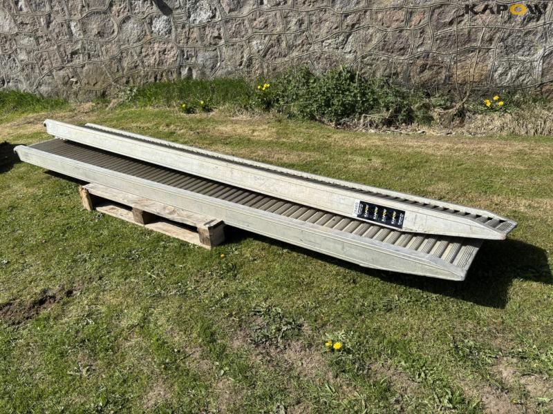 Berola b2 aluminum ramps 1