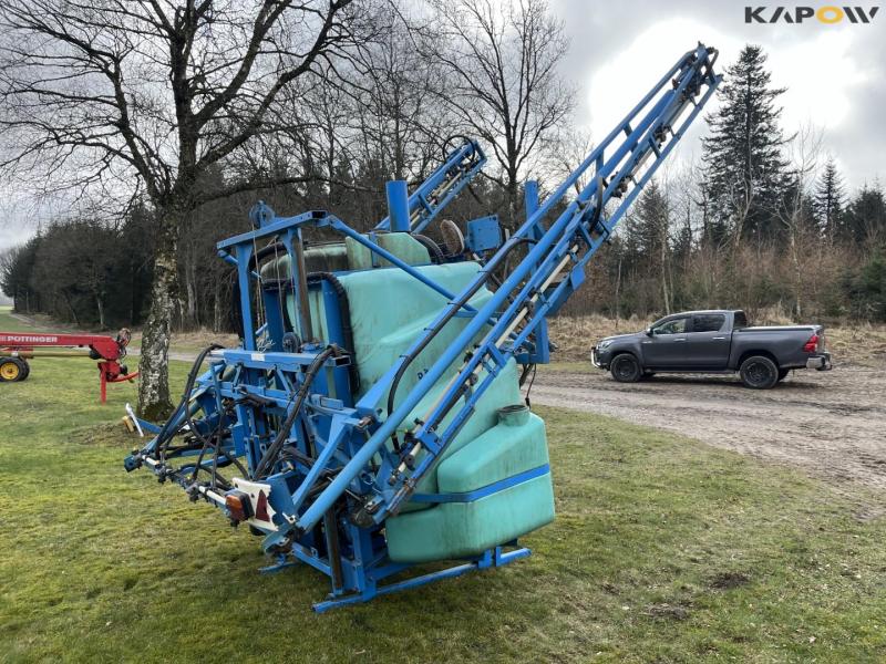 Berthoud 16 meter field sprayer 5