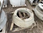 Concrete wells 41