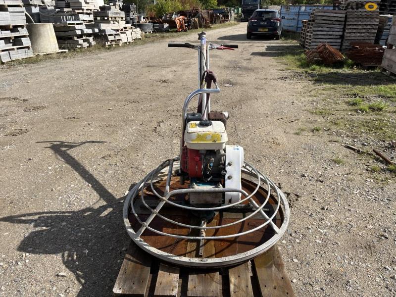 Concrete power trowel 2