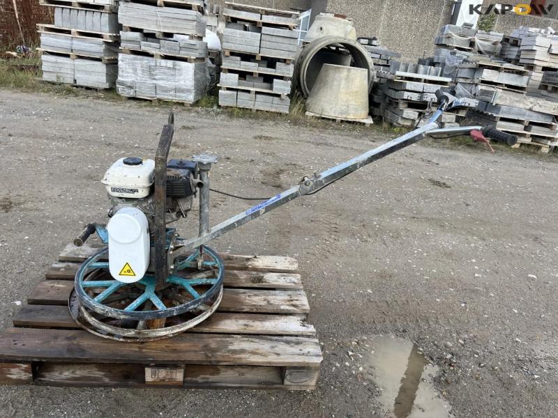 Concrete power trowel 8