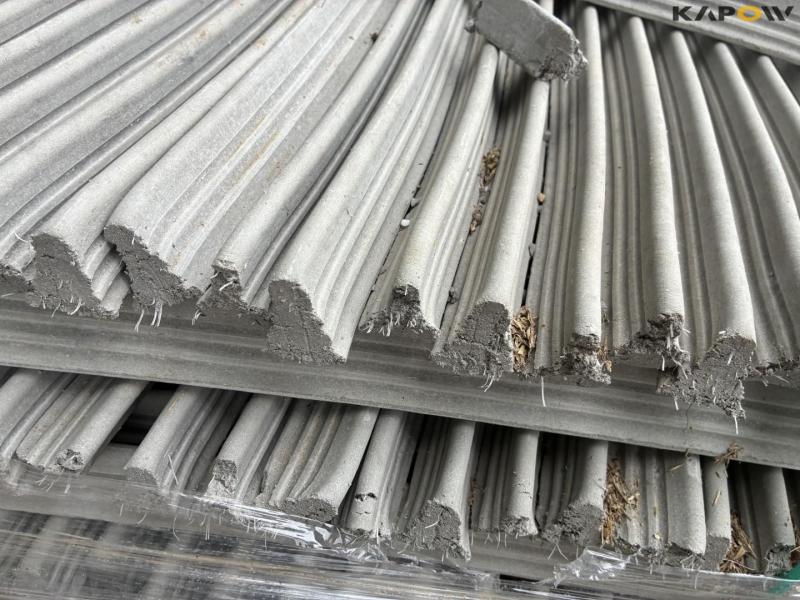 Concrete strips 15